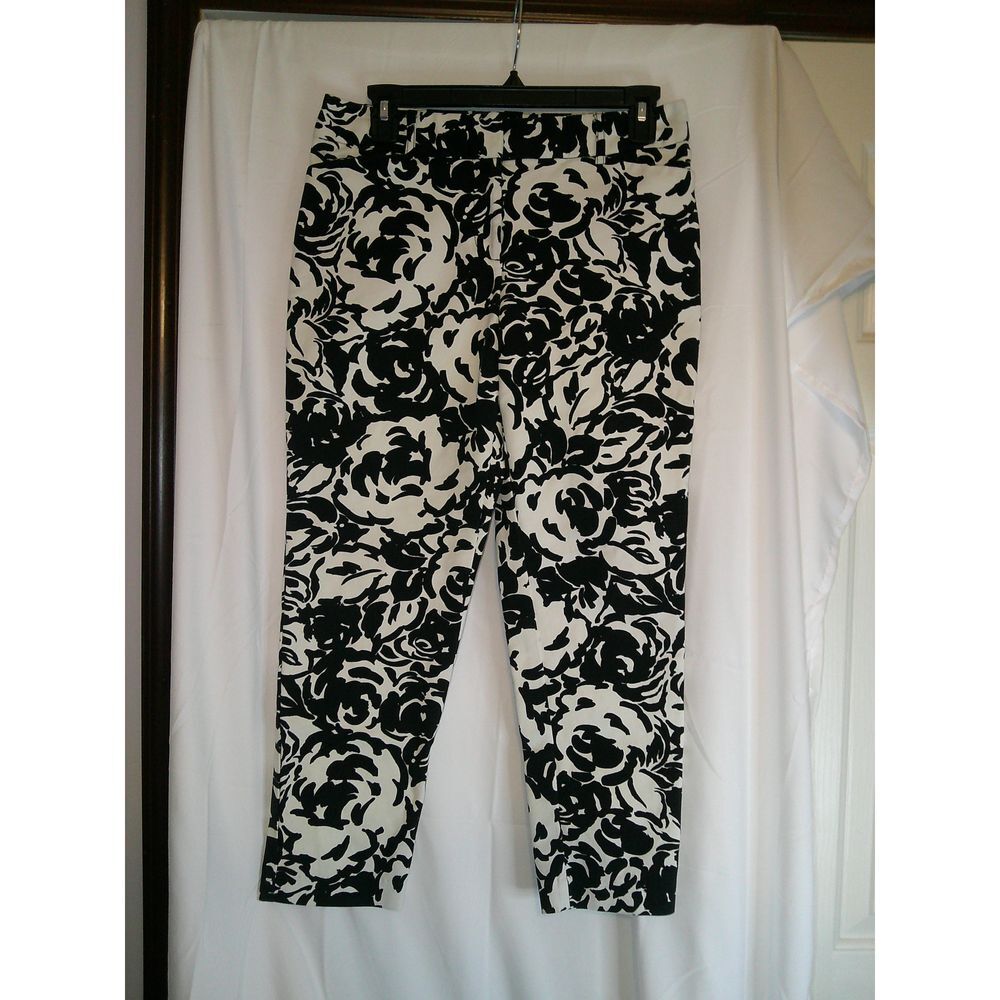 Liz Claiborne Emma Black & White Floral Print Cropped Pants 6P Petite